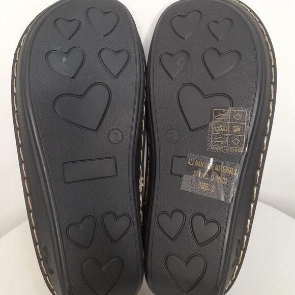 NWOB xeyes Girls Dress Shoes Mary Janes Faux Patent Leather SZ 2 Purple & Black - Picture 4 of 12